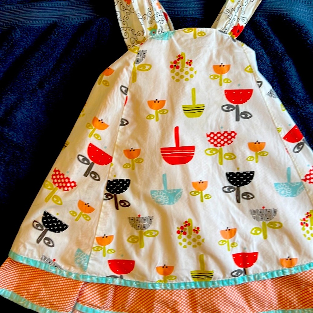 Jelly the Pug Dress size 7